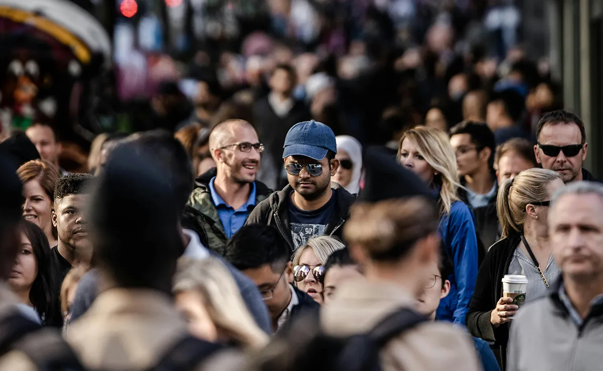 In the crowd: Wer ist ausreichend qualifiziert, und wer passt zu meinem Unternehmen? / © Cameron Casey für Pexels